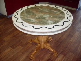 Сборка круглого стола в Норильске